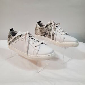 Seychelles Sneakers Women's 10 M Stand Out White Exotic Leather Snake Skin New